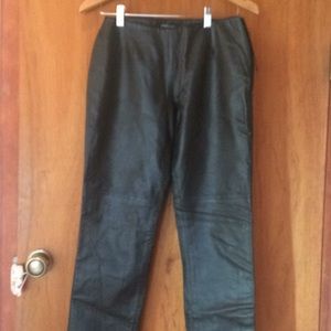 Mode international black leather pants 6 petite